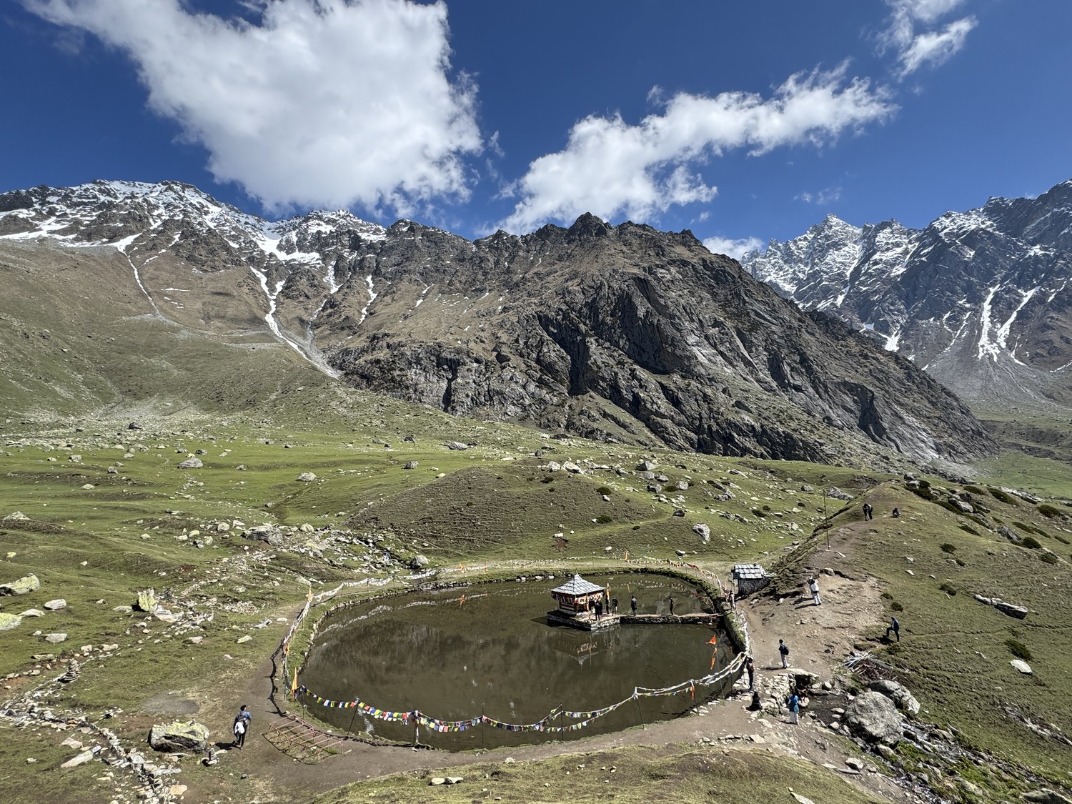 World’s highest Krishna temple at Yulla Kanda, HP